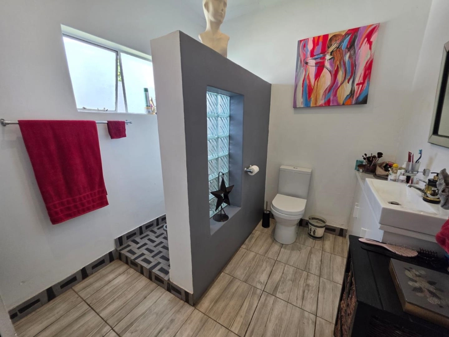 6 Bedroom Property for Sale in Heuwelsig Free State